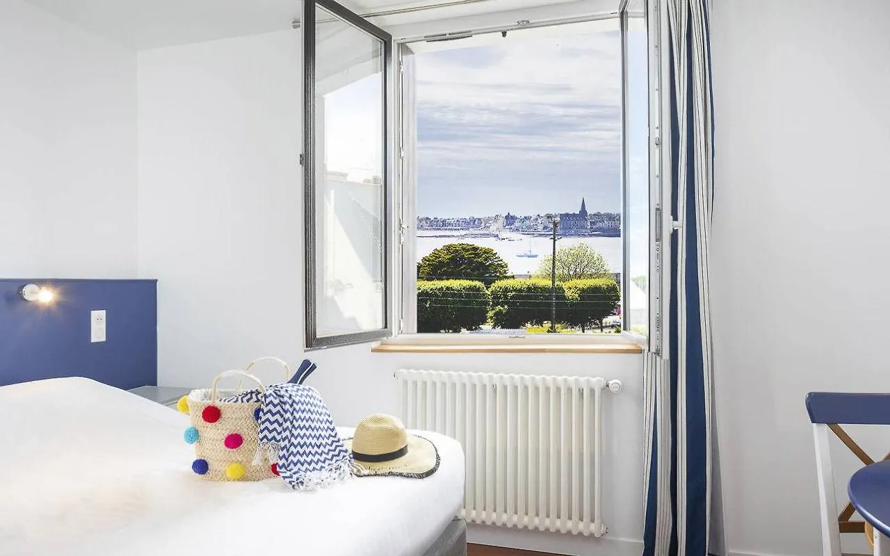 Hotel Spa De La Citadelle Lorient Port-Louis 3*,